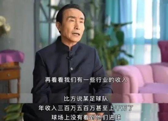 ”关于阿森纳的团队精神，廷伯表示：“这让事情变得更容易，我每天都能在训练场上看到他们，基本上，我和他们的训练时间是一样的，这让事情变得更容易。